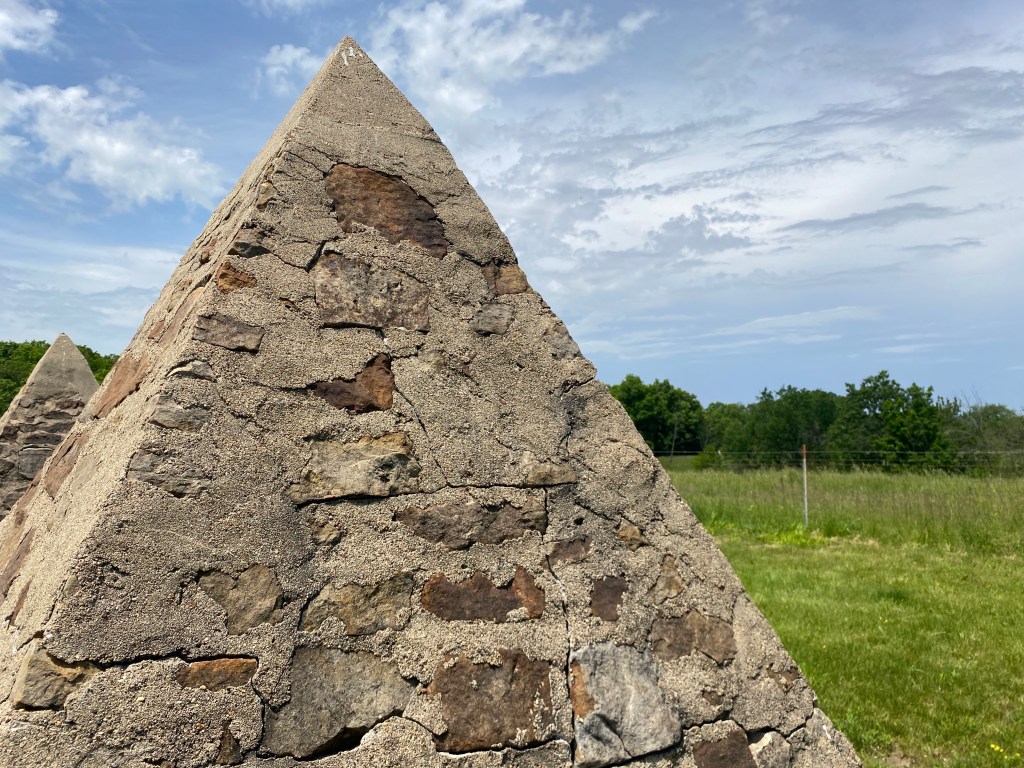 The Great Pyramids of Iowa - folkartwork