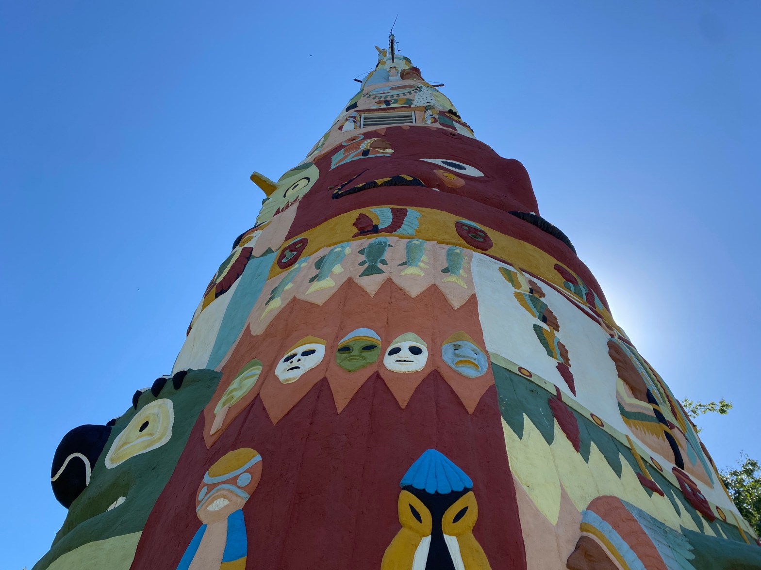 The World’s Largest Totem Pole by Ed Galloway